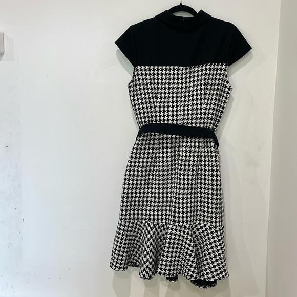 Maggy London Houndstooth Belted Flounced Sheath Dress Size 12P NWT - Picture 7 of 15